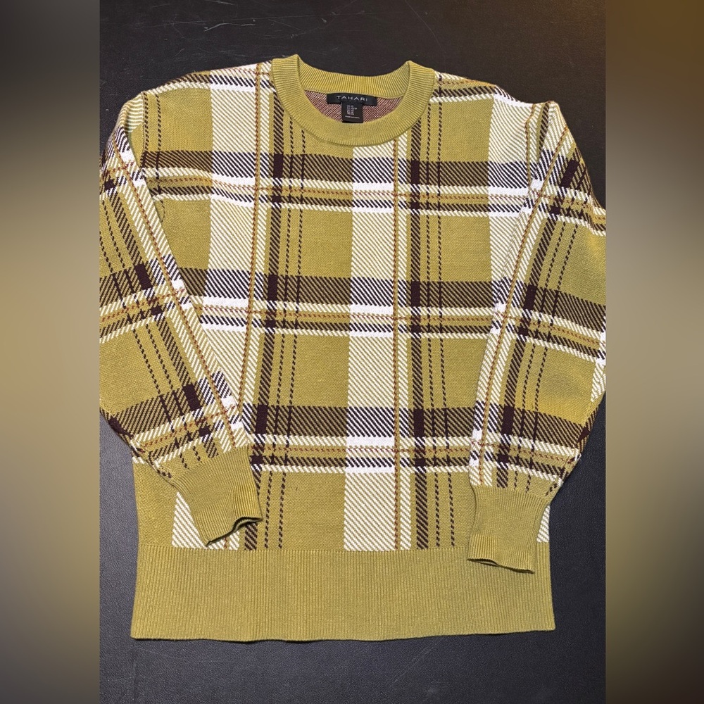 Women’s plaid sweater by TAHARI size extra small